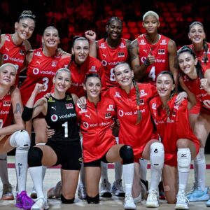 filenin sultanlari 2de 2 pesinde rakip bulgaristan JQ7MiPkw