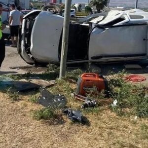 manisada ambulans ve otomobil birbirine girdi 2jRD51WS