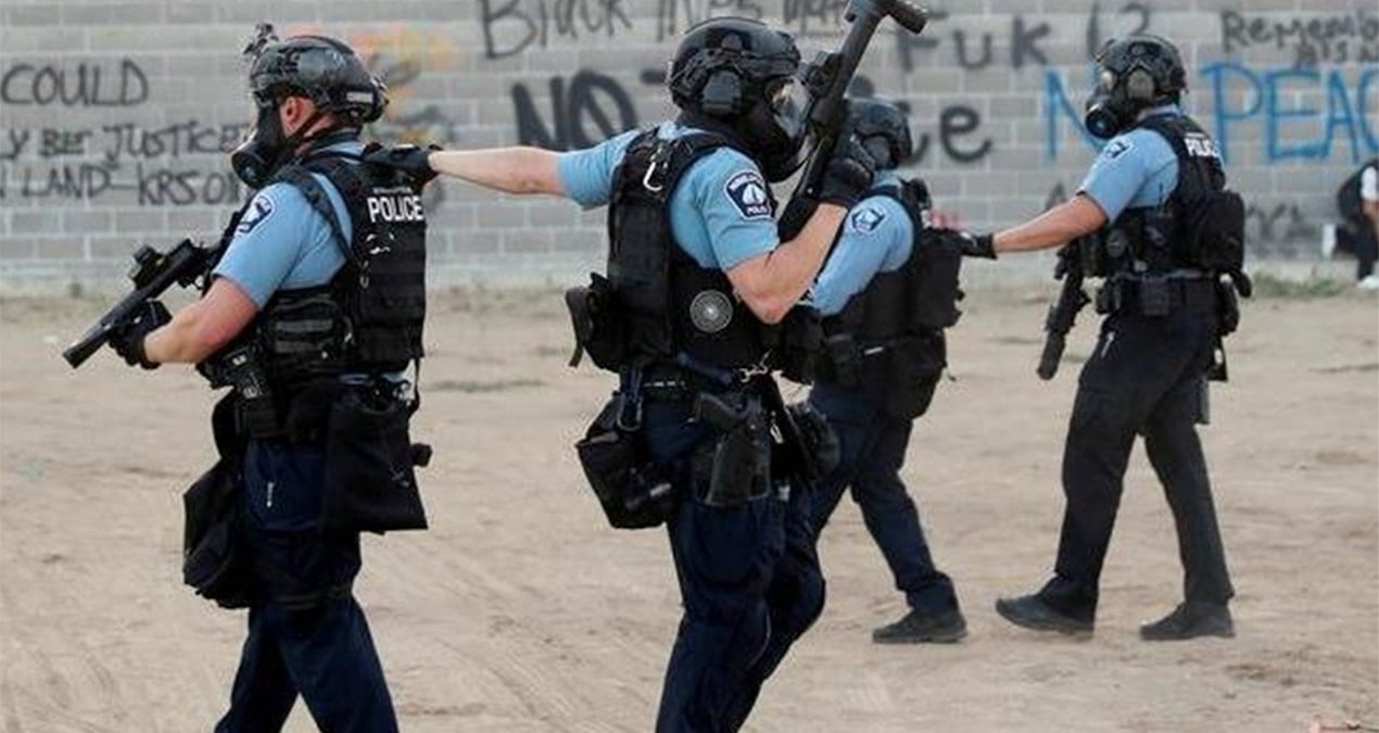 abdde bir silahli saldiri daha 3 polis oldu JXPLcEVG