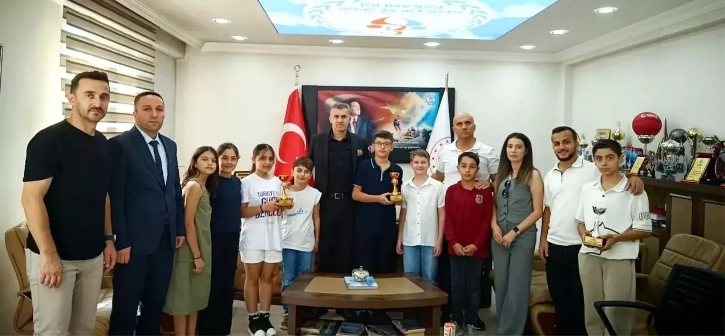 hakkarili sporculardan triatlon basarisi ZseWaDgJ