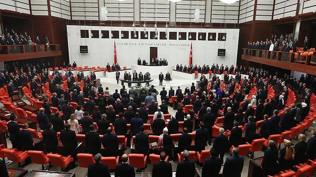 tbmmde yeni haftada gundem yogun mecliste butce maratonu cuma basliyor EE4sdwbC.jpg