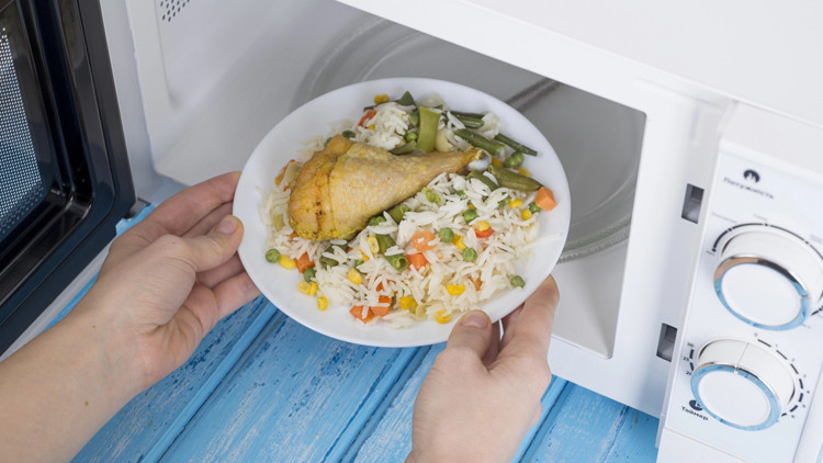 mikrodalga firinlar besin degerini yok ediyor mu bilim insanlari yanitladi 5gKNhMRP.jpg