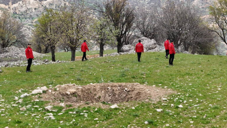 gulistan-dokunin-izi-suruluyor-tunceli-kirsalinda-genis-capli-arama-EwuO9IG2