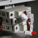 tek-bir-kisinin-borcu-tum-binaya-kesildi-6-gunluk-elektrik-kesintisine-suc-duyurusu-XxZzsG8v
