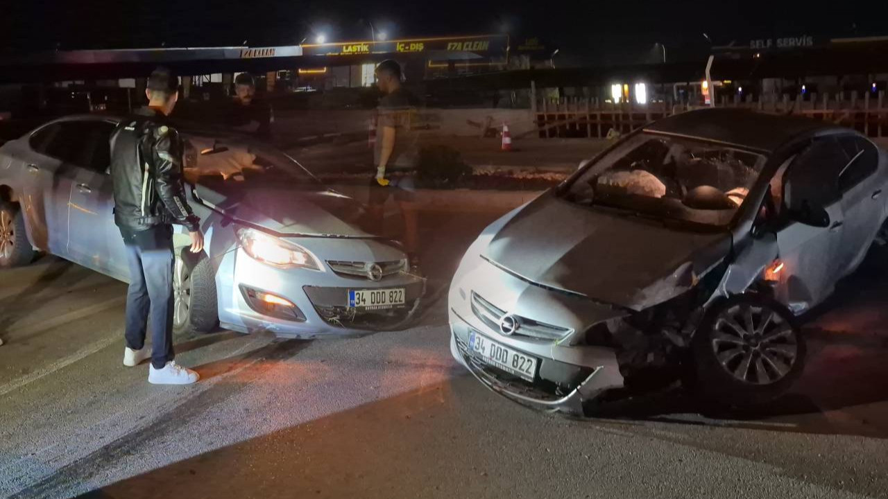 Alkollu surucu caddeyi birbirine katti tabelaya carparak durabildi i1WIXwH7